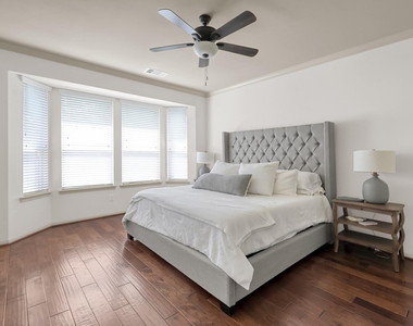 158 S Vershire Circle - Photo Thumbnail 14