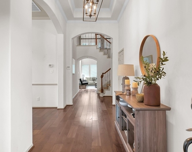 158 S Vershire Circle - Photo Thumbnail 3