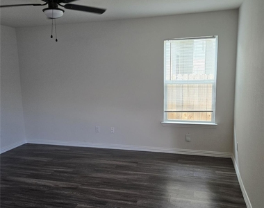 5509 Nielan Street - Photo Thumbnail 10