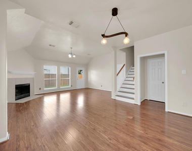 3106 Mulberry Ranch Drive - Photo Thumbnail 16