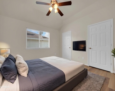 3106 Mulberry Ranch Drive - Photo Thumbnail 6