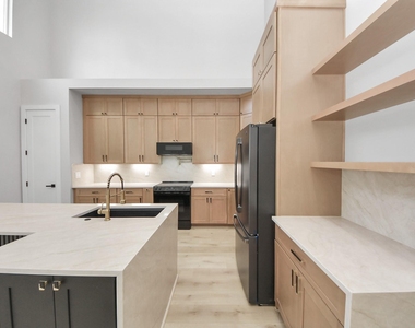 4630 Larkspur Street - Photo Thumbnail 2