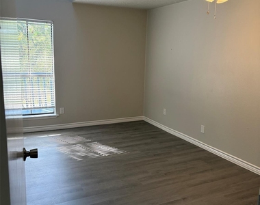 13155 Walden Road - Photo Thumbnail 8