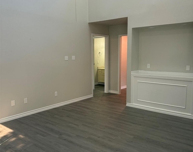 13155 Walden Road - Photo Thumbnail 2