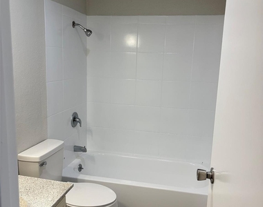 13155 Walden Road - Photo Thumbnail 7