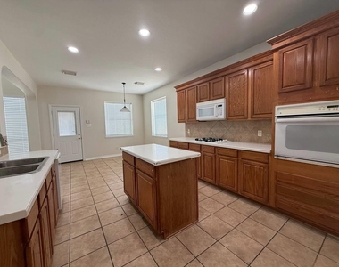 3207 Sage Terrace - Photo Thumbnail 7