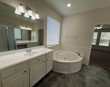 3207 Sage Terrace - Photo Thumbnail 23