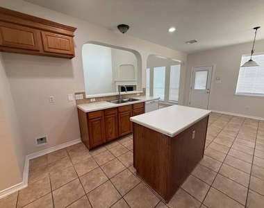 3207 Sage Terrace - Photo Thumbnail 8