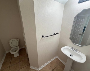 3207 Sage Terrace - Photo Thumbnail 12