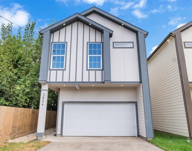 3822 Lynnfield Street - Photo Thumbnail 2