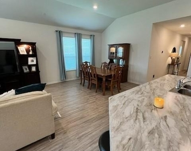 10314 Mount Winchell Drive - Photo Thumbnail 5