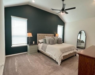 10314 Mount Winchell Drive - Photo Thumbnail 8