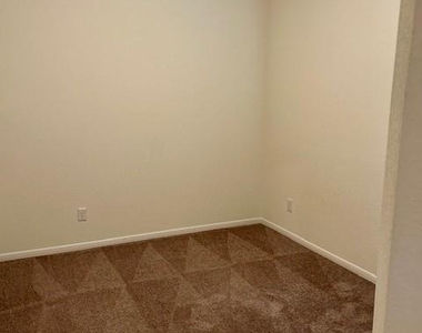 10314 Mount Winchell Drive - Photo Thumbnail 12
