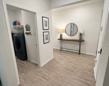 10314 Mount Winchell Drive - Photo Thumbnail 13