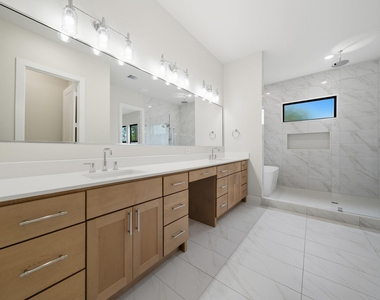1713 Bologna Lane - Photo Thumbnail 16