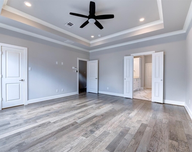 954 Fisher Street - Photo Thumbnail 28
