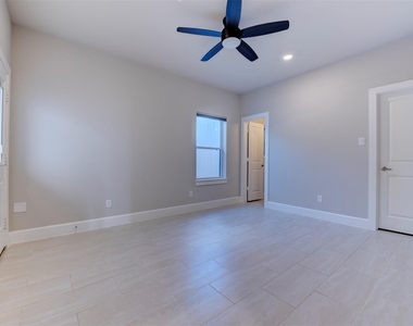 954 Fisher Street - Photo Thumbnail 4