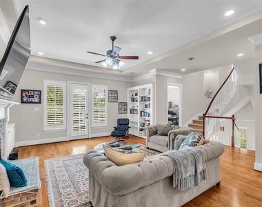 1305 Studer Court - Photo Thumbnail 11