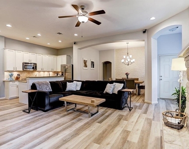 14332 N Summerchase Circle - Photo Thumbnail 3