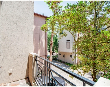 829 Malone Street - Photo Thumbnail 18