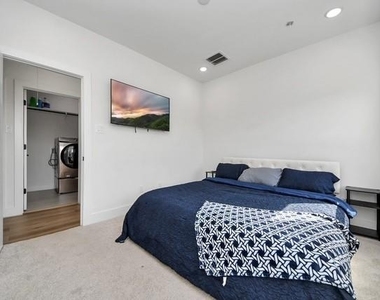 2512 Anita Street - Photo Thumbnail 18