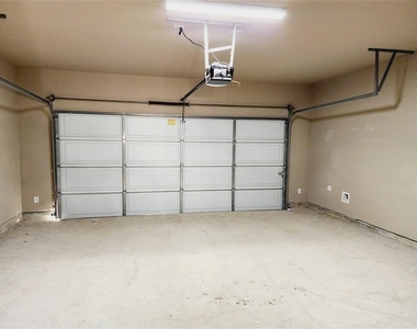 9840 Grosbeak Lane - Photo Thumbnail 20