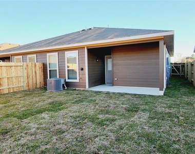 9840 Grosbeak Lane - Photo Thumbnail 21