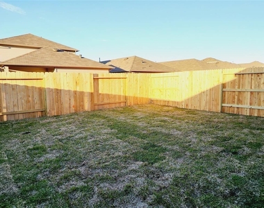 9840 Grosbeak Lane - Photo Thumbnail 22