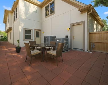 3118 Virginia Street - Photo Thumbnail 45