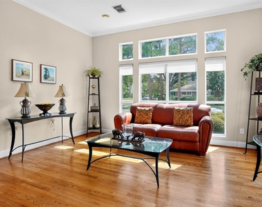 3118 Virginia Street - Photo Thumbnail 12