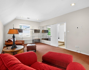 3118 Virginia Street - Photo Thumbnail 36