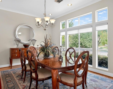 3118 Virginia Street - Photo Thumbnail 11