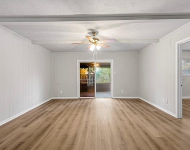 9347 Colleen Road - Photo Thumbnail 3