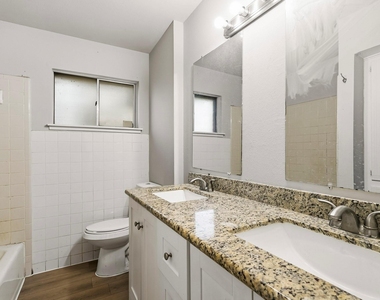 9347 Colleen Road - Photo Thumbnail 12