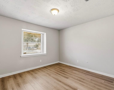 9347 Colleen Road - Photo Thumbnail 10