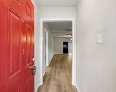 9347 Colleen Road - Photo Thumbnail 2