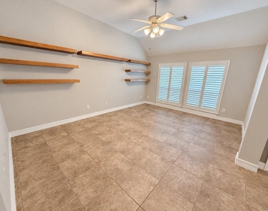 1062 Cayman Bend Lane - Photo Thumbnail 18
