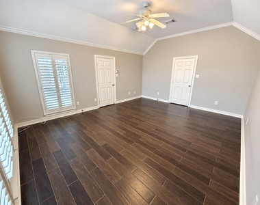 1062 Cayman Bend Lane - Photo Thumbnail 31