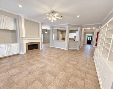 1062 Cayman Bend Lane - Photo Thumbnail 4