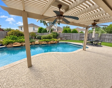 1062 Cayman Bend Lane - Photo Thumbnail 39