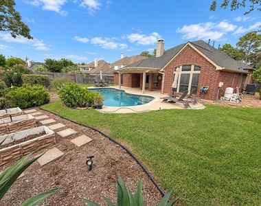 1062 Cayman Bend Lane - Photo Thumbnail 40