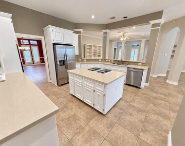 1062 Cayman Bend Lane - Photo Thumbnail 15