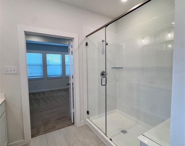31106 Aumbrey Ivy Court - Photo Thumbnail 21