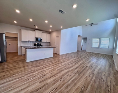 31106 Aumbrey Ivy Court - Photo Thumbnail 9
