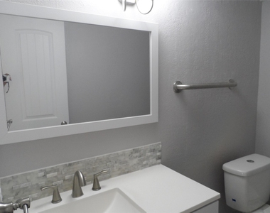 12900 Walden Road - Photo Thumbnail 11