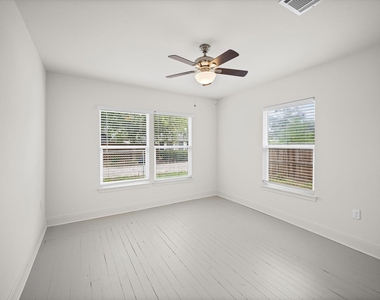 4602 Coke Street - Photo Thumbnail 9