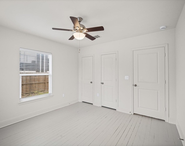 4602 Coke Street - Photo Thumbnail 10