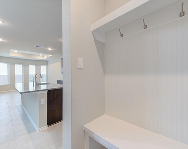 8914 Granary Gate Lane - Photo Thumbnail 15