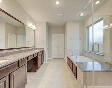 8914 Granary Gate Lane - Photo Thumbnail 32