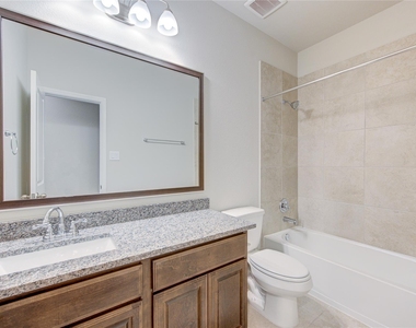 8914 Granary Gate Lane - Photo Thumbnail 38